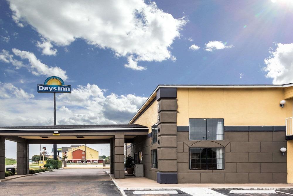 Days Inn By Wyndham Waco Near Downtown University Exterior foto